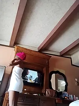 Snapshot of Jasmine_FullsShine chatting on 10-16-25, 05:36 Jasmine FullsShine online show from 10-16-25, 05:36