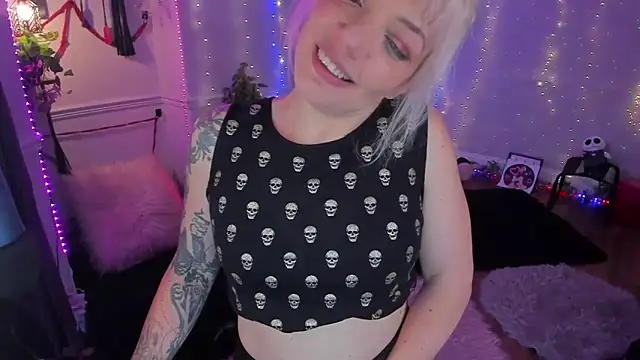 AliceW0lf online show from 09-15-25, 07:58