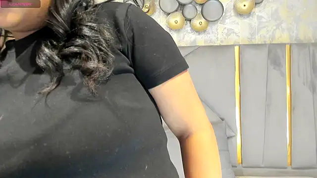 Snapshot of Sariitaa_ chatting on 10-10-25, 03:11 Sariitaa online show from 10-10-25, 03:11