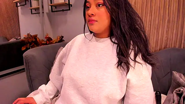 Snapshot of Sariitaa_ chatting on 10-16-25, 03:24 Sariitaa online show from 10-16-25, 03:24