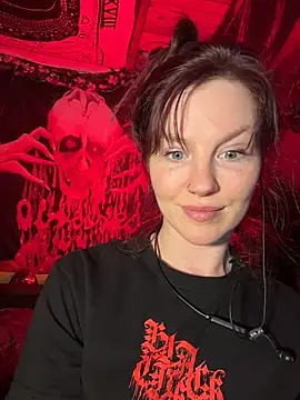 courtneyoccult online show from 10-15-25, 07:52