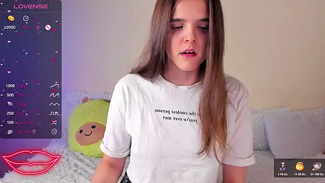 Snapshot of Ema_X_Love chatting on 02-25-26, 08:07 Ema X Love online show from 02-25-26, 08:07