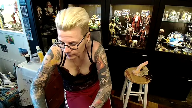 MaryG online show from 01-21-25, 09:35