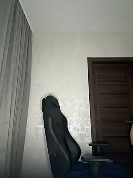 Evellyn online show from 12-22-24, 04:27