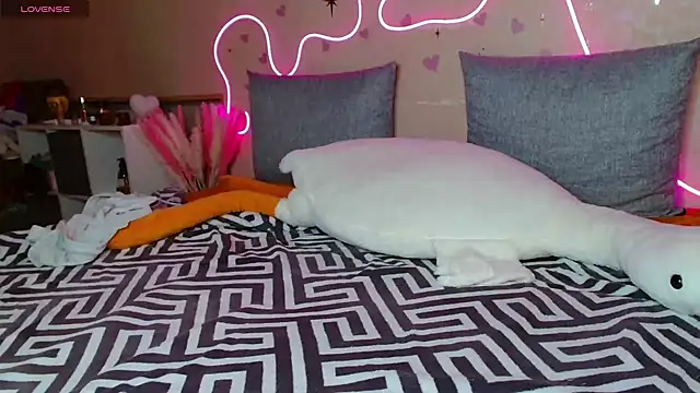 GoldenBaby online show from 12-14-24, 01:49