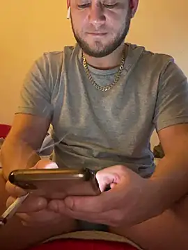 Snapshot of Weestud94 chatting on 01-13-25, 08:37 Weestud94 online show from 01-13-25, 08:37