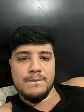 Snapshot of sebad1411 chatting on 10-24-25, 04:09 sebad1411 online show from 10-24-25, 04:09