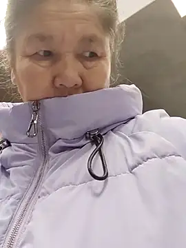 Zulfiya Bruce online show from 10-18-25, 07:14