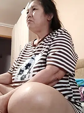 Zulfiya Bruce online show from 10-21-25, 04:46