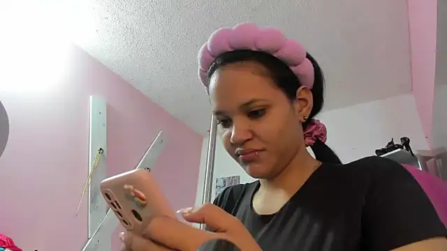 CAMILA--REY online show from 12-04-25, 11:52