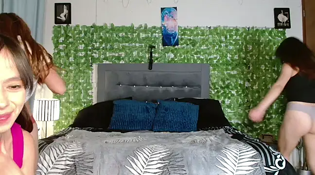 3littleschoolteens online show from 01-31-25, 08:01