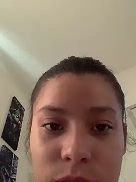 Snapshot of 3littleschoolteens chatting on 10-11-25, 07:01 3littleschoolteens online show from 10-11-25, 07:01