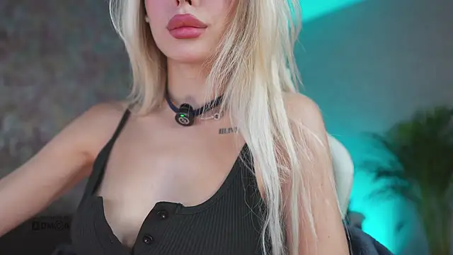 Snapshot of misstics_ chatting on 11-19-25, 06:41 misstics online show from 11-19-25, 06:41