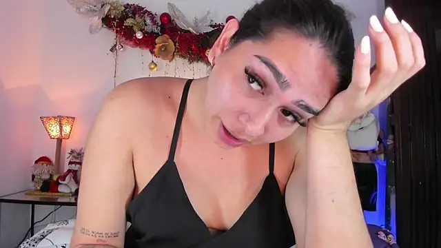 ISABELLASSMITH online show from 01-06-25, 09:00