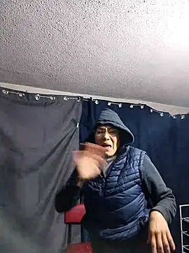 LaInsaciableIntensa online show from 10-30-25, 02:13