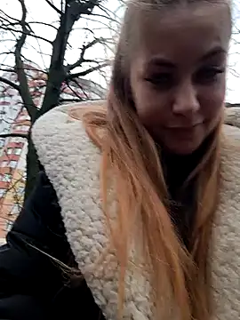 Snapshot of Keli_Jessi chatting on 12-23-24, 01:13 Keli Jessi online show from 12-23-24, 01:13