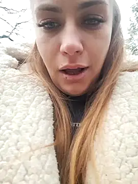 Snapshot of Keli_Jessi chatting on 12-27-24, 01:18 Keli Jessi online show from 12-27-24, 01:18