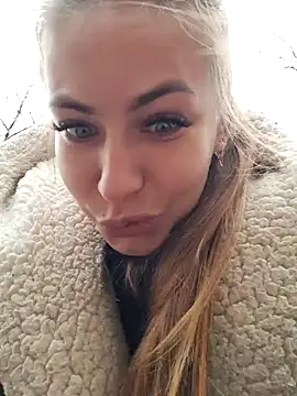 Snapshot of Keli_Jessi chatting on 01-13-25, 01:17 Keli Jessi online show from 01-13-25, 01:17