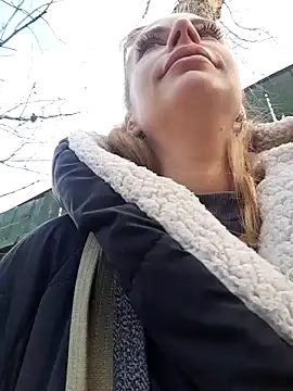 Snapshot of Keli_Jessi chatting on 03-04-25, 01:17 Keli Jessi online show from 03-04-25, 01:17