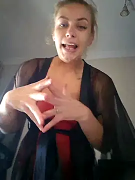 Snapshot of Keli_Jessi chatting on 10-15-25, 06:19 Keli Jessi online show from 10-15-25, 06:19