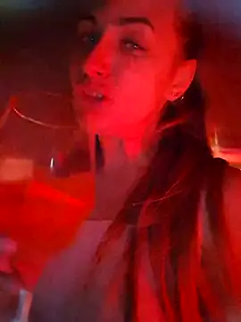 Snapshot of Keli_Jessi chatting on 10-26-25, 06:58 Keli Jessi online show from 10-26-25, 06:58