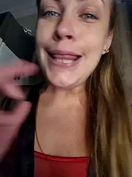 Snapshot of Keli_Jessi chatting on 10-28-25, 07:16 Keli Jessi online show from 10-28-25, 07:16