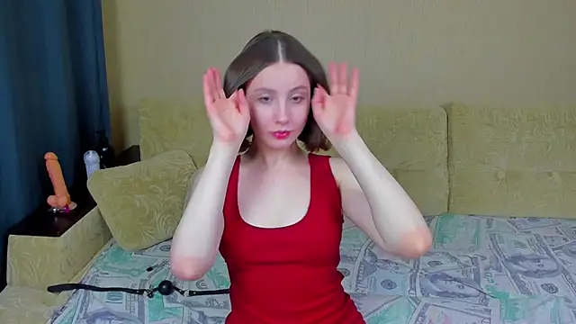 Snapshot of Little_Sweet_Kittens chatting on 02-05-25, 04:14 Little Sweet Kittens online show from 02-05-25, 04:14