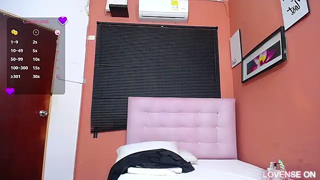 veronicaroose  online show from 03-11-25, 01:01