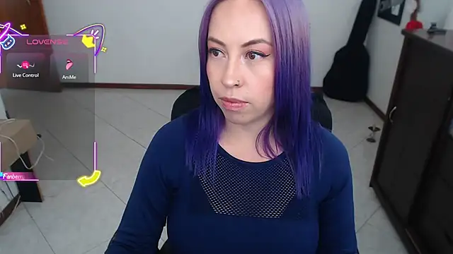 Snapshot of charlottezoe15 chatting on 09-15-25, 05:24 charlottezoe15 online show from 09-15-25, 05:24