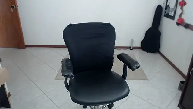 charlottezoe15 online show from 03-04-26, 04:35