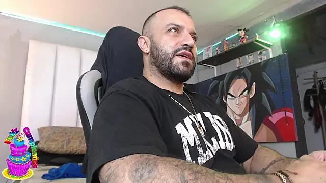 Snapshot of bardock_1 chatting on 01-11-25, 01:37 bardock 1 online show from 01-11-25, 01:37