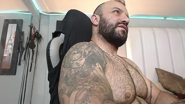 Snapshot of bardock_1 chatting on 03-08-25, 03:45 bardock 1 online show from 03-08-25, 03:45