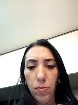 LunaZambrano online show from 02-25-25, 04:03