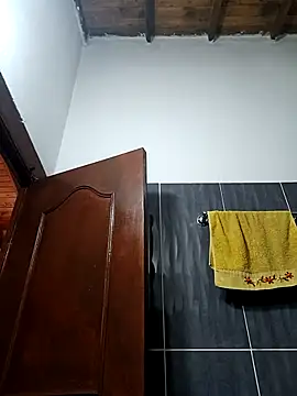 LunaZambrano online show from 02-26-25, 06:43