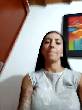 LunaZambrano online show from 03-05-25, 04:02