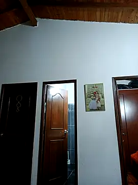 LunaZambrano online show from 10-07-25, 12:35