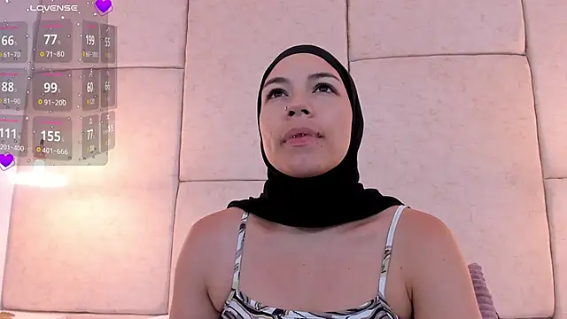 Snapshot of aisha_vs chatting on 02-03-25, 11:53 aisha vs online show from 02-03-25, 11:53