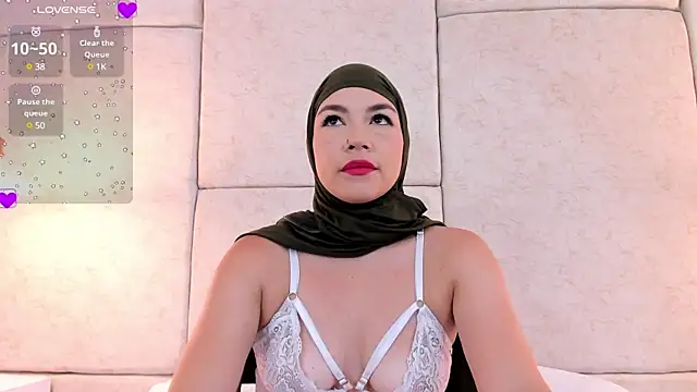 Snapshot of aisha_vs chatting on 03-14-25, 03:14 aisha vs online show from 03-14-25, 03:14