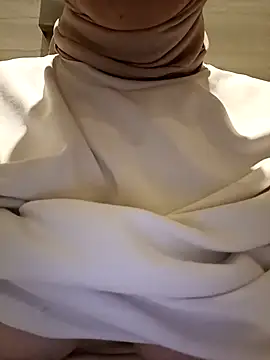 sutgibihatun online show from 11-17-25, 08:20