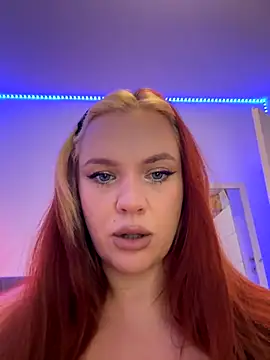 AnjaAmelia online show from 11-19-25, 11:10