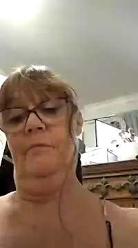 Snapshot of bellaau chatting on 01-17-25, 06:23 bellaau online show from 01-17-25, 06:23