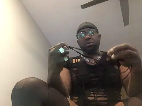 Snapshot of Londonfrotadejr chatting on 03-10-25, 10:15 Londonfrotadejr online show from 03-10-25, 10:15