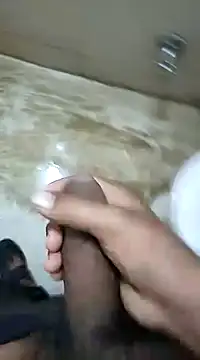 Snapshot of Roxy_Hard chatting on 12-21-24, 01:04 Roxy Hard online show from 12-21-24, 01:04