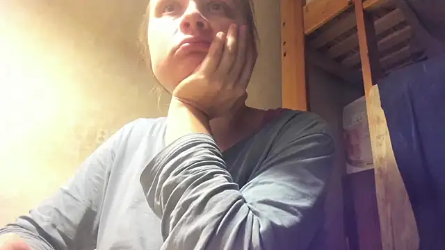 Snapshot of FrumCake chatting on 01-05-25, 01:35 FrumCake online show from 01-05-25, 01:35