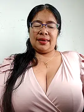   valentina18 online show from 02-23-25, 01:21