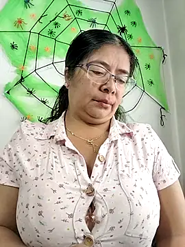   valentina18 online show from 10-10-25, 01:10