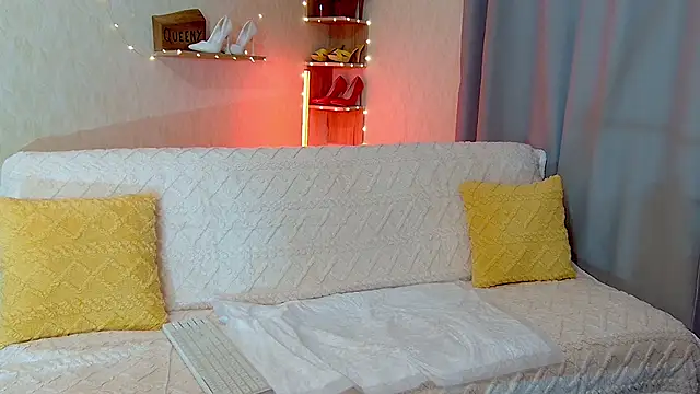 KimPolloc online show from 01-10-26, 05:37