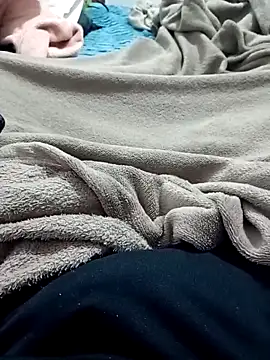 Snapshot of Santosgui14 chatting on 09-08-25, 05:34 Santosgui14 online show from 09-08-25, 05:34