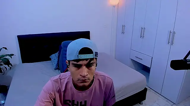 Eiden allenx online show from 01-17-25, 01:56