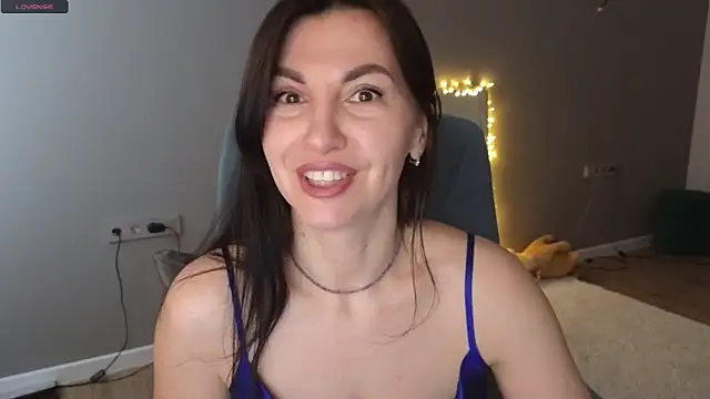 Mary love16 online show from 03-10-25, 07:42